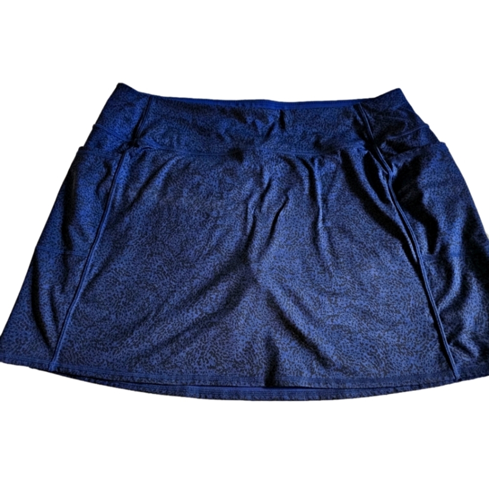 Skechers tennis skirt with built in shorts-NWOT